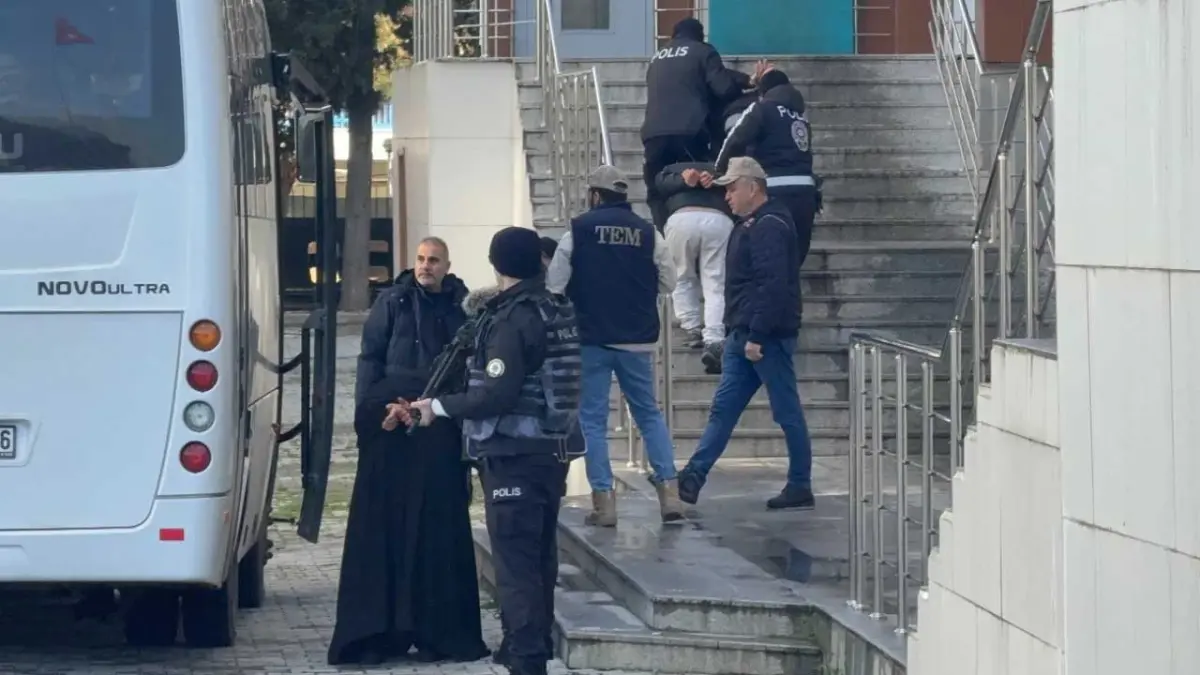 Yalova’da kanlı çatışma sonrası büyük karar: 26 IŞİD şüphelisi tutuklandı haberinin görseli