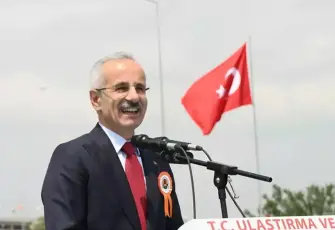 Bakan Uraloğlu: 2025’te otoyol ve köprüleri 1,1 milyarı aşkın araç kullandı