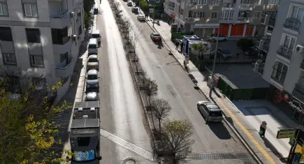 Buca’da orta refüjler daha estetik ve güvenli hale geliyor