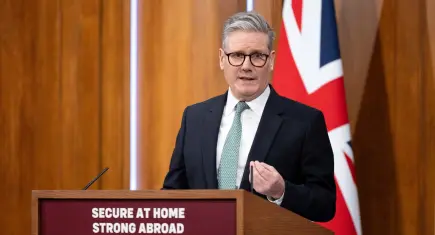 İngiltere Başbakanı Starmer açıkladı: Trump’ın Venezuela harekatına İngiltere dahil oldu mu?