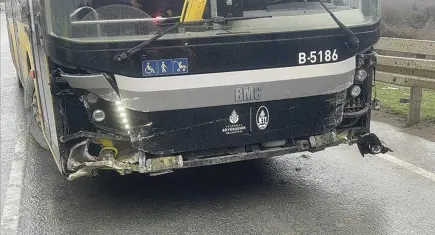 İstanbul Arnavutköy'de İETT otobüsü kazası: 2 yolcu yaralı