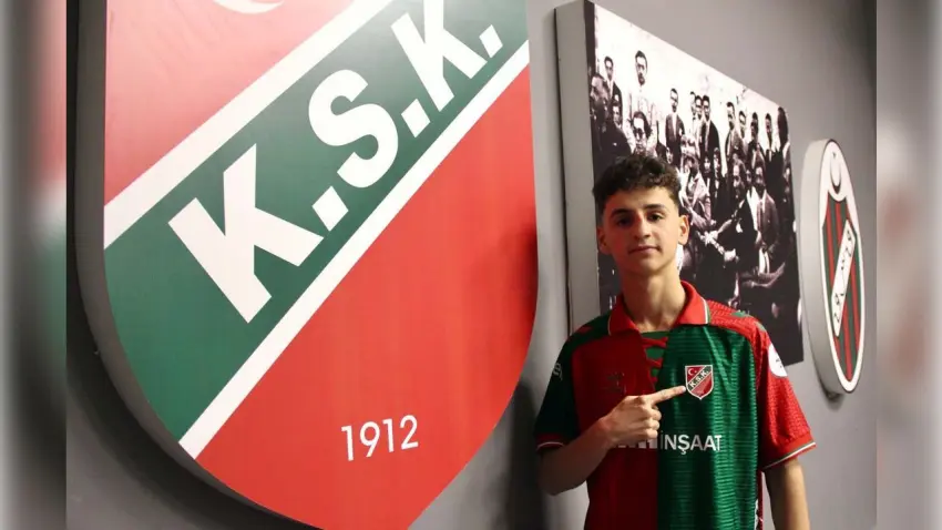 Karşıyaka, genç yıldız Adem için masada