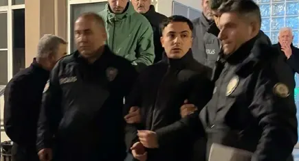 Kuruyemiş dükkanında sıra kavgası: 1 kişi ağır yaralandı, kasiyer tutuklandı 