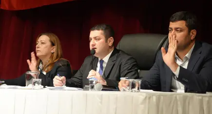 Torbalı’da son kullanma tarihi geçmiş ürün satan işletmelerin ruhsatı iptal edilecek 