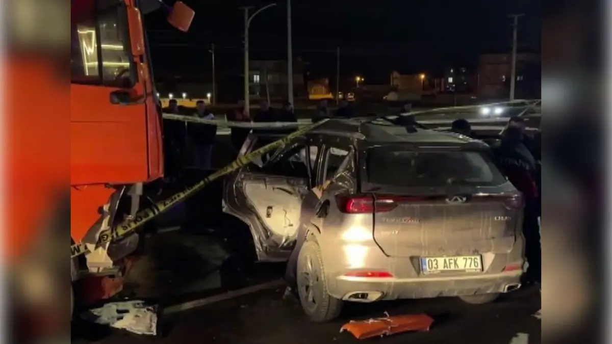 Afyonkarahisar’da TIR’ın ışık ihlali ölüm ile sonuçlandı haberinin görseli
