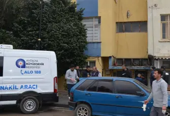 Antalya’da aile faciası: Eşini ve kızını öldürdü; teslim oldu