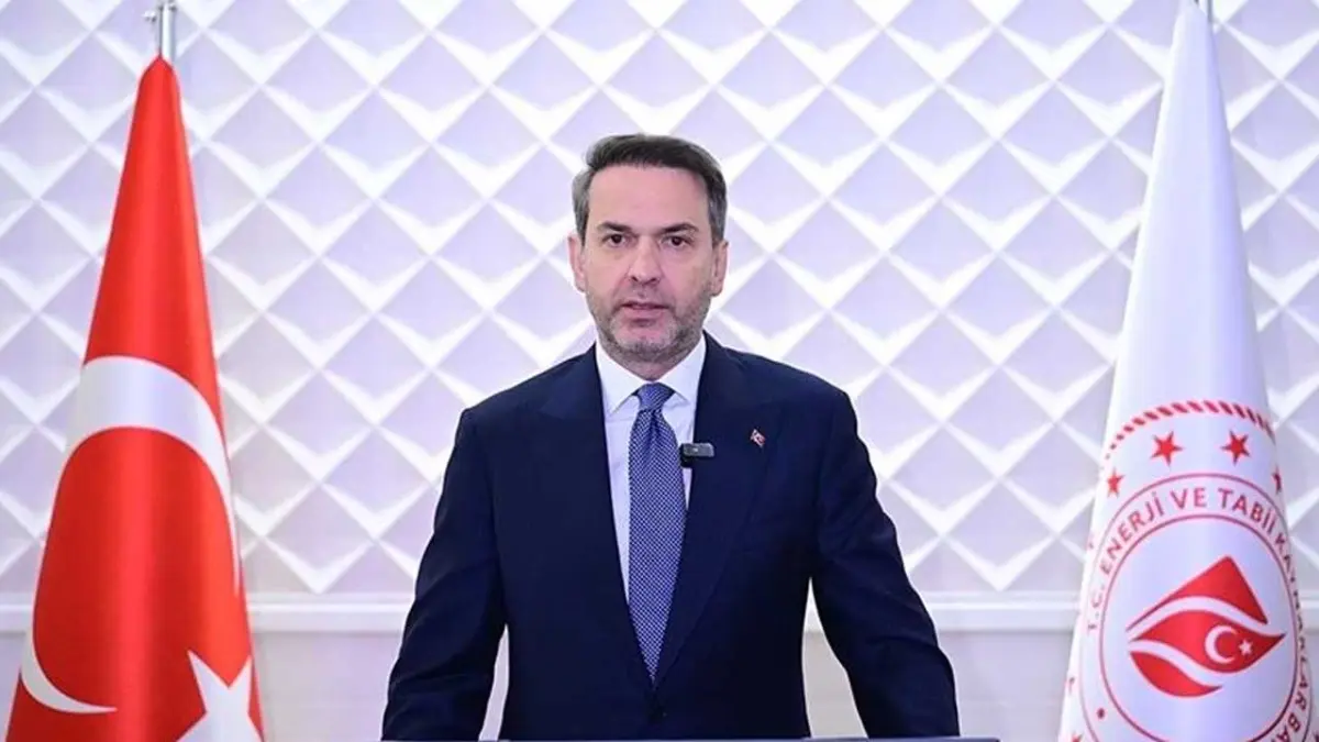 Bakan Bayraktar, Azerbaycan ile 33 milyar metreküplük gaz anlaşması yaptıklarını duyurdu haberinin görseli