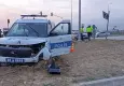 Denetleme noktasından kaçan otomobille polis aracı çarpıştı: 3 polis yaralı