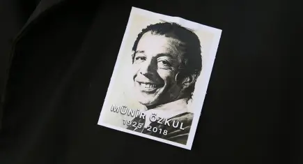 Devlet Sanatçısı Münir Özkul vefatının 8. yılında anılıyor