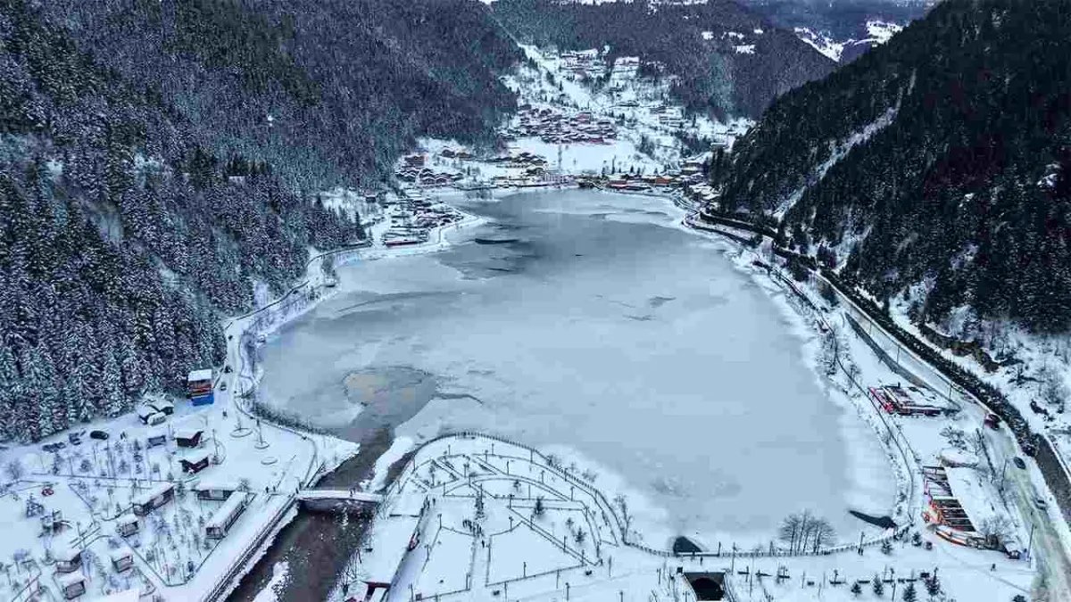 Uzungöl’de kartpostallık görüntüler oluştu haberinin görseli