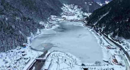 Uzungöl’de kartpostallık görüntüler oluştu