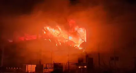 Antalya'da soğuk hava deposunda yangın