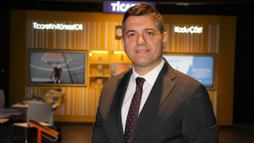 Alp Avni Yelkenbiçer