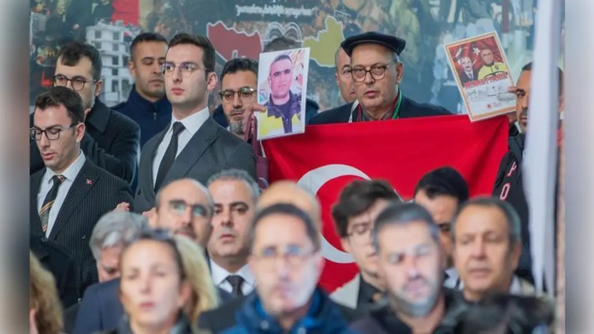 İzmir’de Fethi Sekin ve Musa Can, şehadetlerinin 9’uncu yılında anıldı haberinin görseli