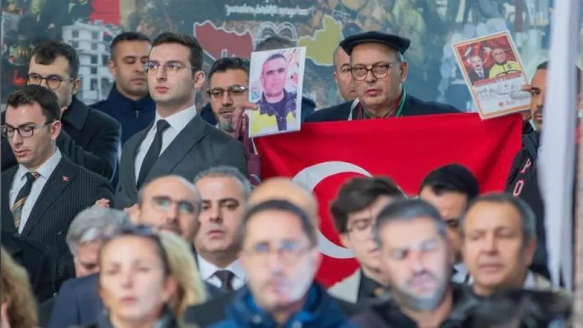 İzmir’de Fethi Sekin ve Musa Can, şehadetlerinin 9’uncu yılında anıldı