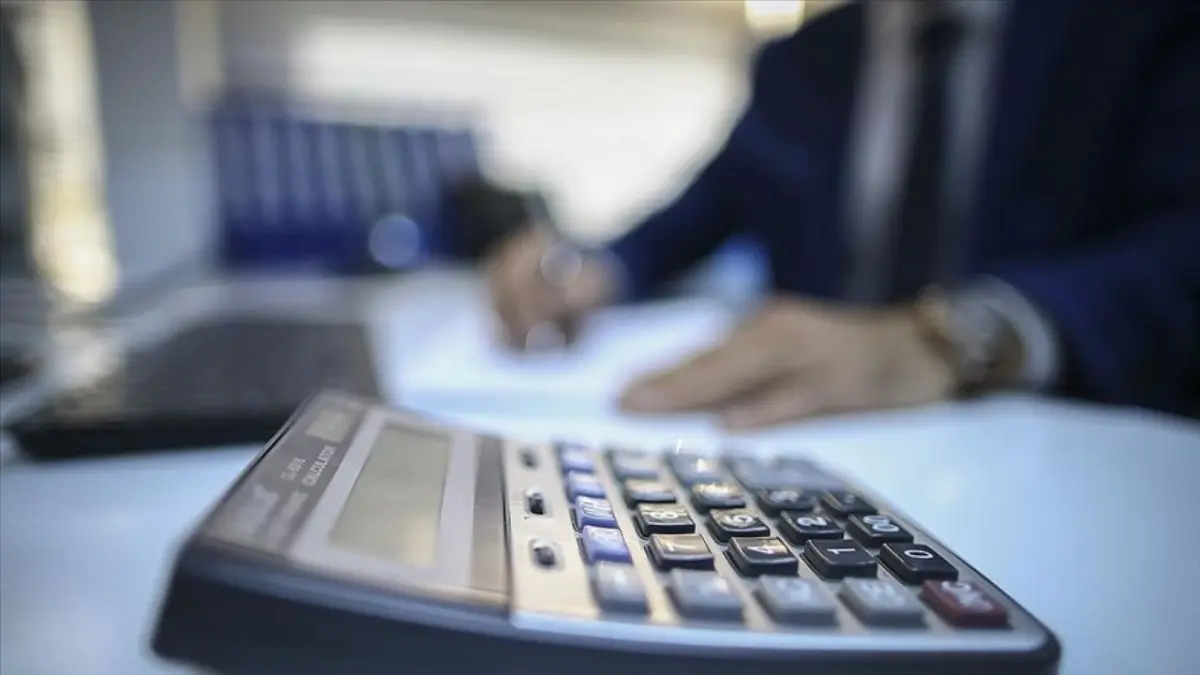 Öğretmen, polis, hemşire, bekçi: 2026 memur maaşları ne kadar oldu? haberinin görseli