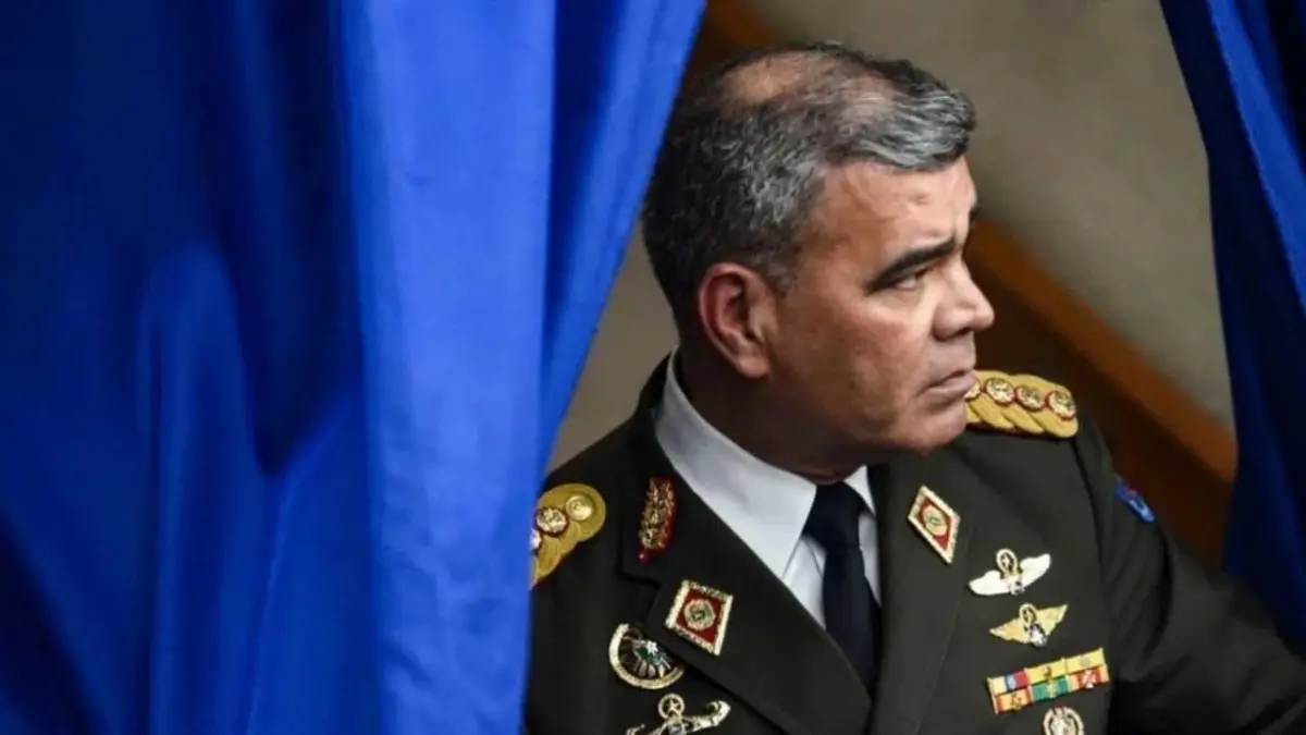 Venezuela Savunma Bakanı: Silahlı kuvvetler harekete geçirildi haberinin görseli