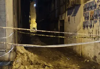 Diyarbakır’da korkutan çatlak: 2 apartman acilen tahliye edildi!