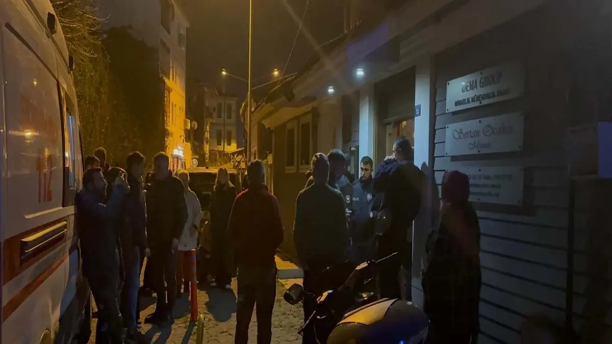 Ereğli’de şüpheli ölüm: Eski CHP ilçe başkanı ofisinde cansız bulundu! haberinin görseli