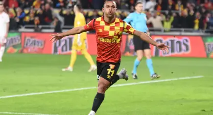 İzmir futbolu kaynıyor: Göztepe’de samba, Altay’da fedakarlık