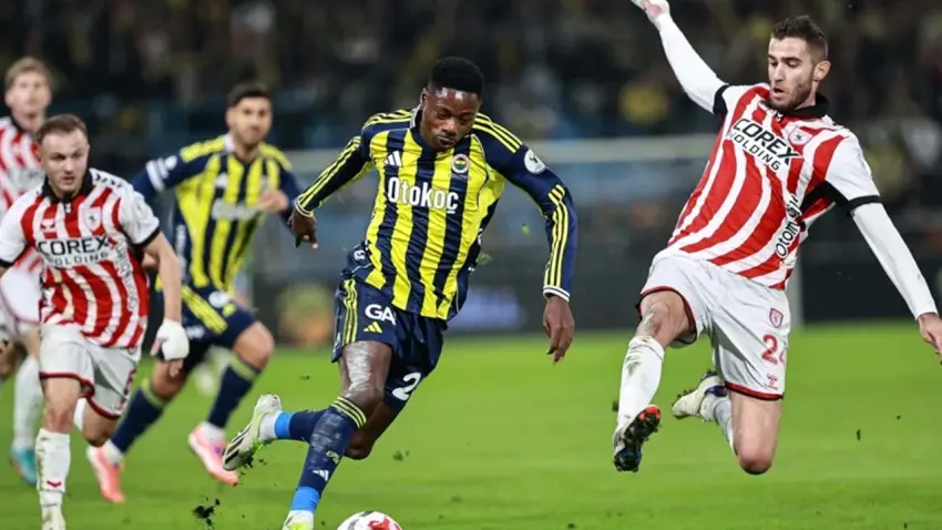 Süper Kupa'da finalin adı belli oldu: Fenerbahçe - Galatasaray! haberinin görseli