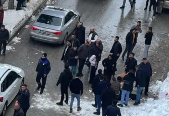 Çatıdan düşen kar ölüm getirdi: 21 yaşındaki Ayşe kurtarılamadı