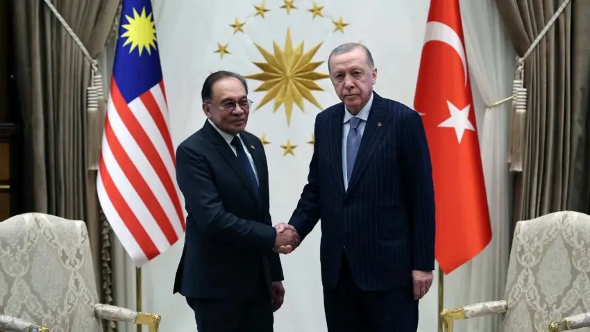 Cumhurbaşkanı Erdoğan, Malezya Başbakanı ile görüştü haberinin görseli