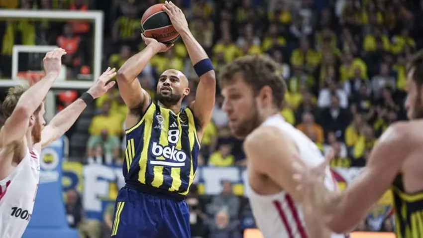 Fenerbahçe Beko, Yunanistan'ın Olympiakos ekibini 88-80 yendi haberinin görseli