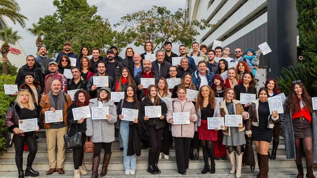 Folkart Academy, sezonun ilk mezunlarını verdi  haberinin görseli