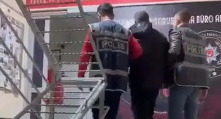 İzmir’de kılık değiştirerek kaçan firari hükümlü hurda araçta yakalandı