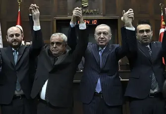 Meclis'te sandalye dağılımı değişti: CHP, DEVA ve Gelecek Partisi'nden AK Parti'ye geçtiler