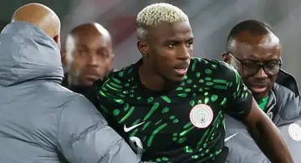 Takım arkadaşıyla sorun yaşadı, ‘takımdan ayrılmak istediği’ iddiaları gündeme geldi: Kulüpten Osimhen açıklaması