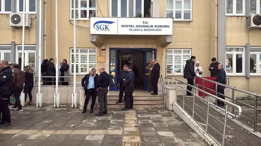 Yalova SGK’da dehşet: Emeklilik başvurusu reddedilen şahıs kurum avukatını öldürdü! haberinin görseli