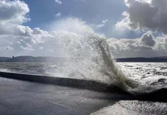 Kuzey Ege’de fırtına alarmı