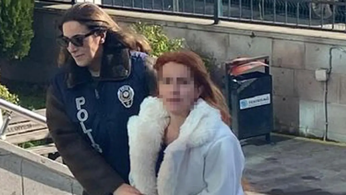 Masaj salonuna fuhuş operasyonu! Gözaltına alınan kadından gazetecilere ‘beni en güzel halimle çekin’ talebi  haberinin görseli