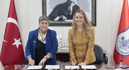 Şiddete uğrayan kadınlar için Konak’ta güvenli destek hattı