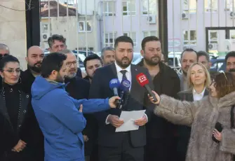 AK Parti’den Eşki’ye suçlama: Okulun yapımını iki yıl durdurdu