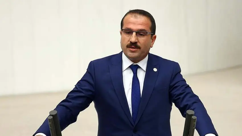 AK Partili Kırkpınar’dan Tugay’a Karşıyaka göndermesi