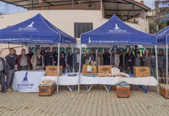 İzmir’de arıcılık yeniden canlanıyor