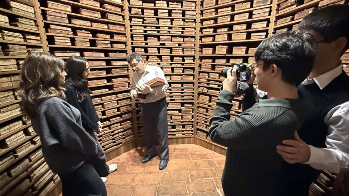 Lise öğrencilerinden tarihi Necip Paşa Kütüphanesi’ne belgesel dokunuşu haberinin görseli