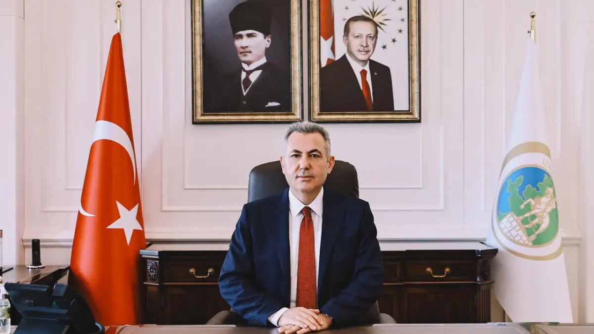 Vali Elban’dan Çalışan Gazeteciler Günü mesajı haberinin görseli