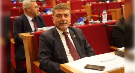 AK Partili Atmaca'dan CHP'li Eşki’ye tepki: Memlekette başka sanatçı kalmadı mı?