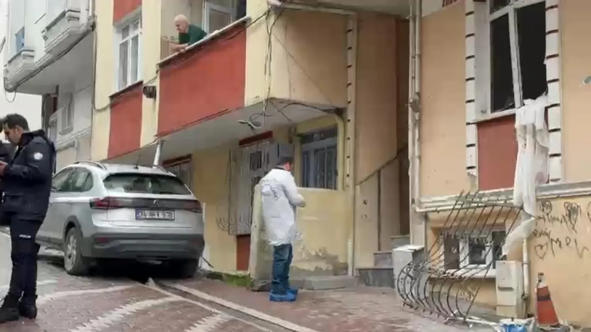 Esenyurt’ta apartman dairesinde patlama haberinin görseli