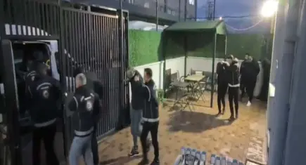 İzmir'de insan ticareti operasyonu: 14 kadın kurtarıldı