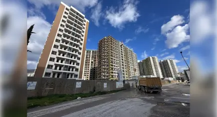 İzmir’de kentsel dönüşüm hız kazandı: 6 bölgede binlerce konut yükseliyor