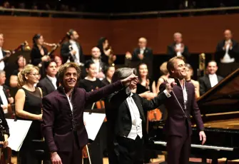 İzmir Devlet Senfoni Orkestrası 2026’ya muhteşem bir konserle merhaba dedi