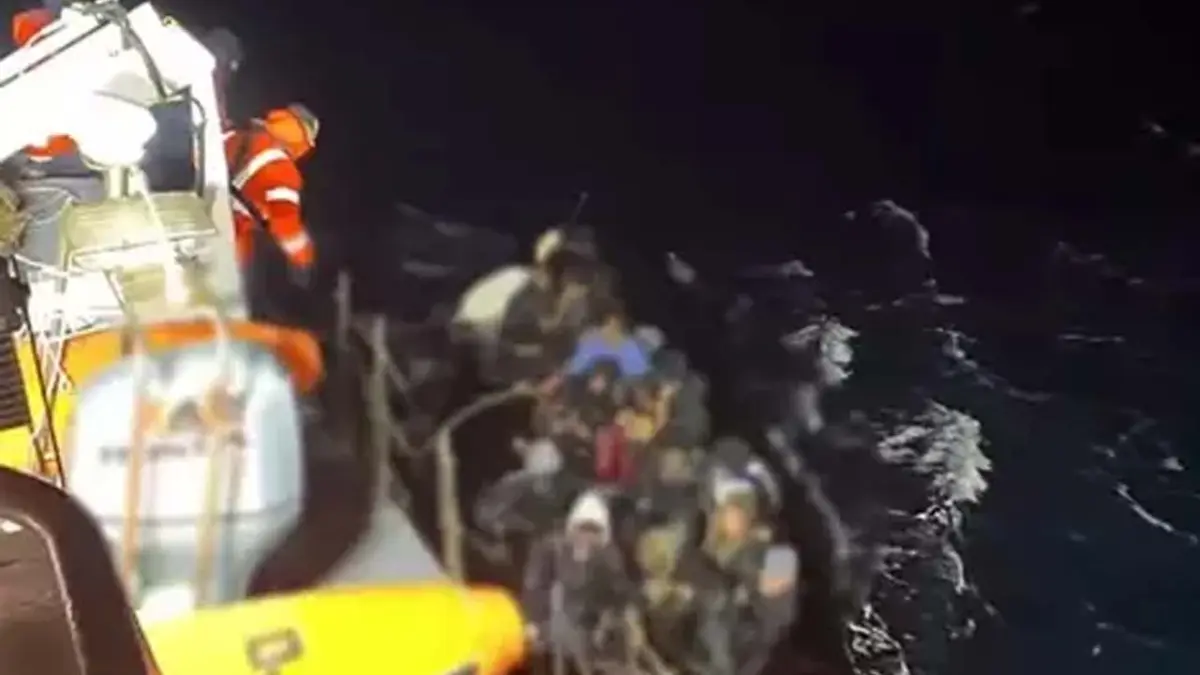 İzmir haber: Dikili açıklarında göçmen faciası haberinin görseli