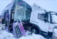 Sarıkamış’ta otobüs ile kamyon çarpıştı: 9 yaralı