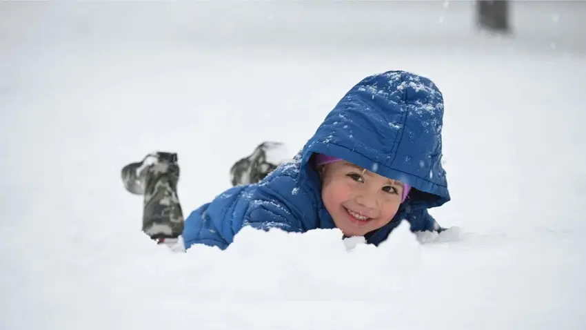 Ankara'da kırsal mahallelerde eğitime ara verildi! İşte kar tatili verilen iller haberinin görseli