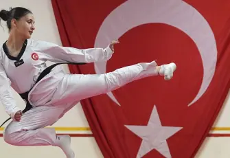 Genç tekvandocu Avrupa’da zirvede